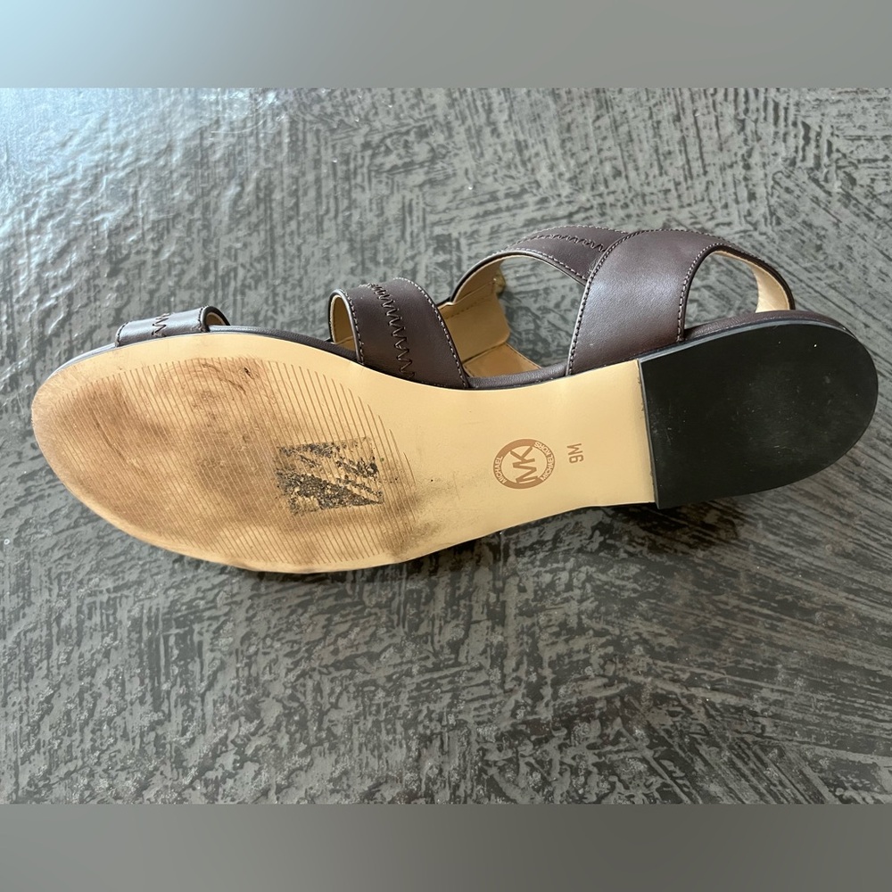 Michael Michael Kors Berkeley Zip Front Flat Sandals in Java dark brown, Size 9 - Picture 3 of 5